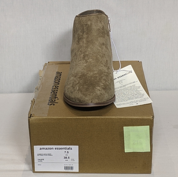 NEW Amazon Essentials Womens Micro Suede Ankle Boot Side zipper Sz 7.5 Taupe - Picture 4 of 4